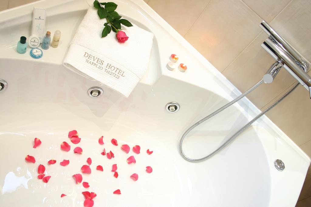 Deves Hotel Nafplio Zimmer foto