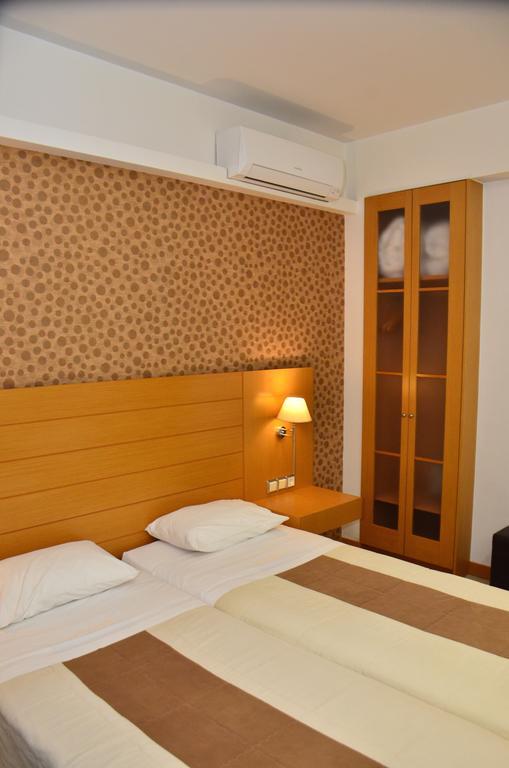 Deves Hotel Nafplio Exterior foto